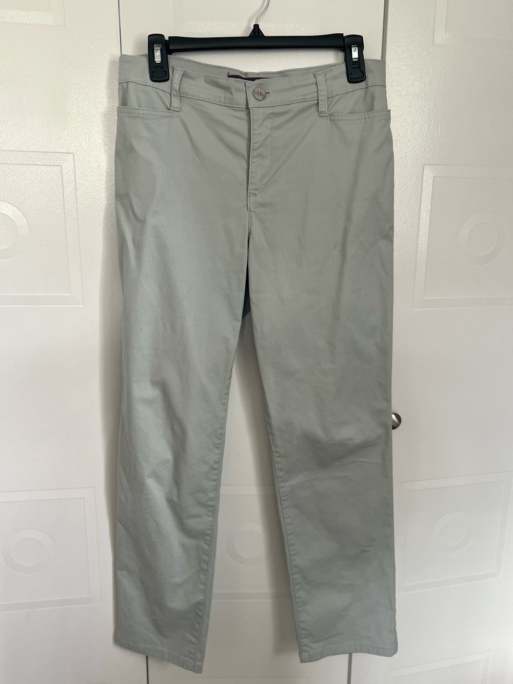 Gloria Vanderbilt Women’s Amanda Trouser Twill Pants Light Gray - Size 6 Short